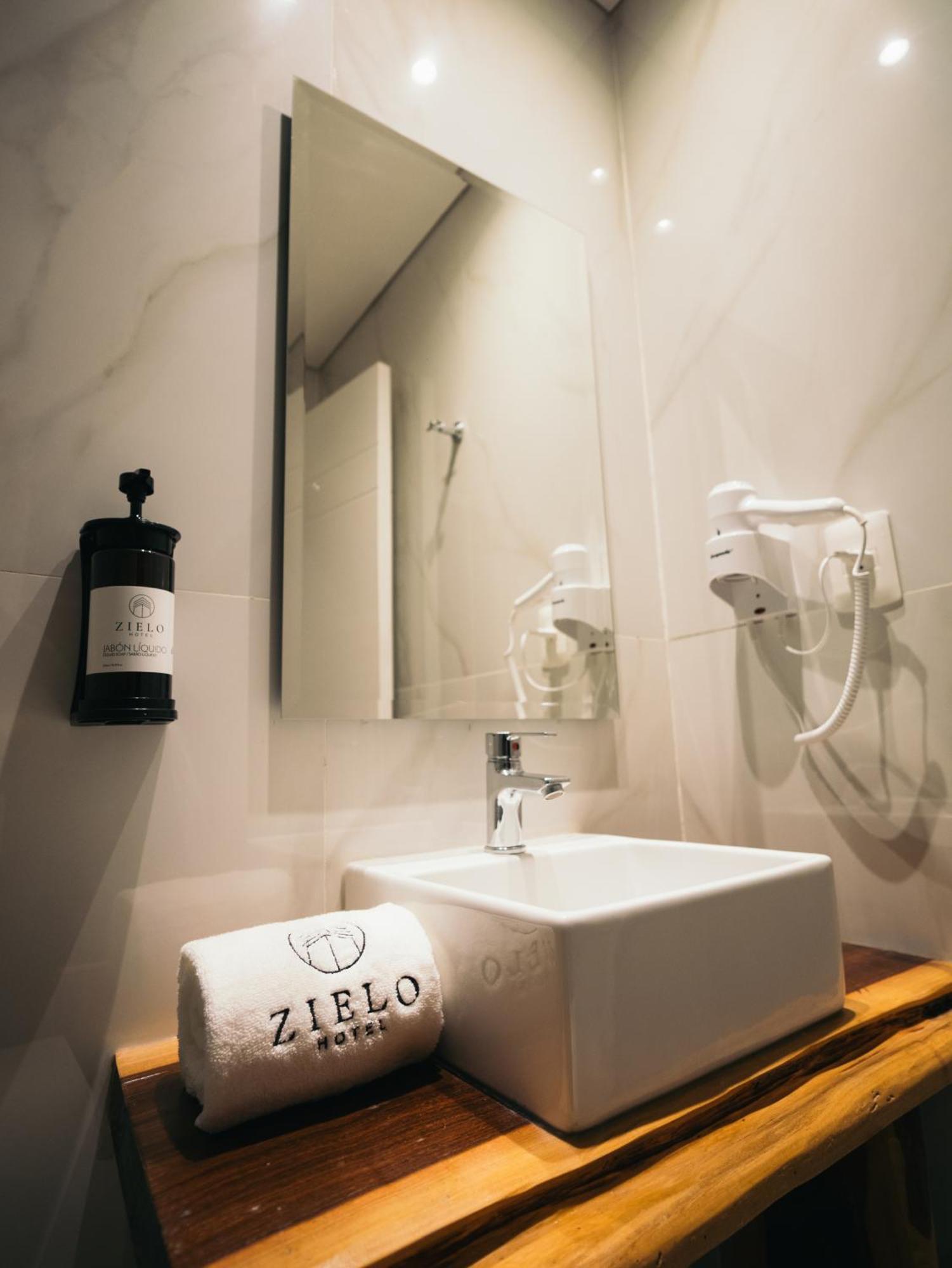 Zielo Hotel Asuncion Ngoại thất bức ảnh